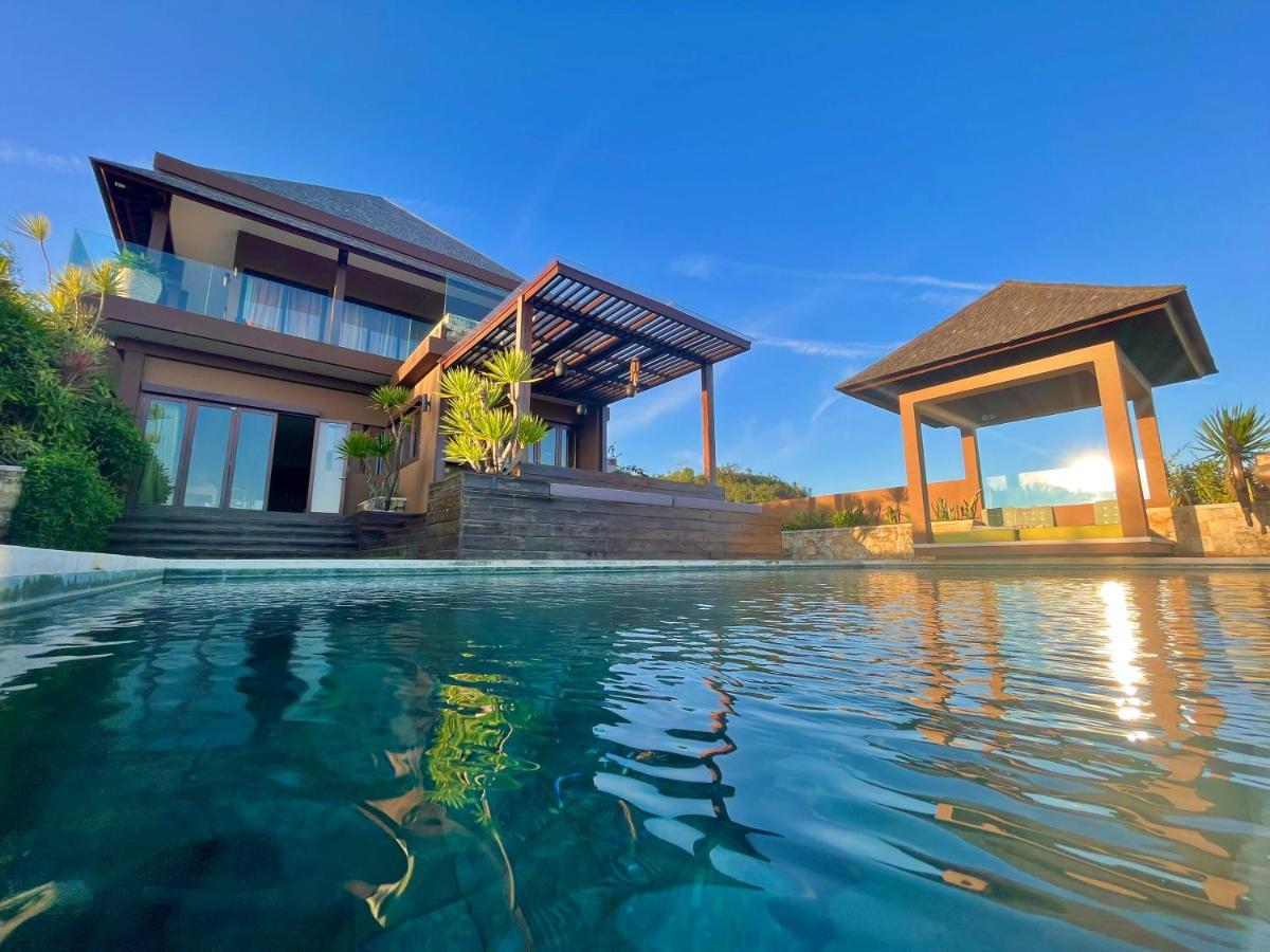 Villa Mandalika Lombok Kuta  ภายนอก รูปภาพ